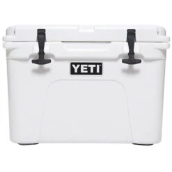Yeti Tundra 35 Hard Cooler 5 Yeti Tundra 35 Hard Cooler -Outdoor Equipment Store Tundra35White 1