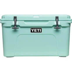 Yeti Tundra 45 Cooler 7 Yeti Tundra 45 Cooler -Outdoor Equipment Store Tundra45 Seafoam